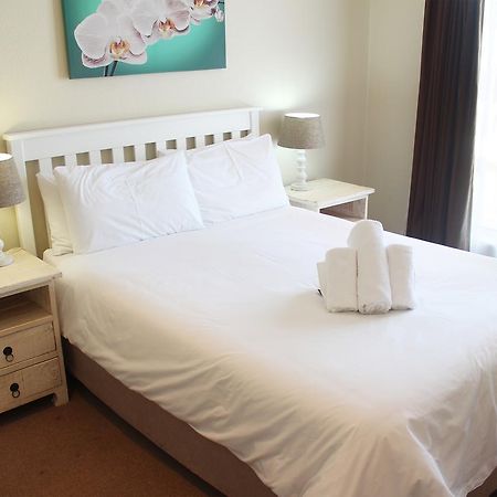 Oceans Hotel & Self Catering Mossel Bay Exteriör bild