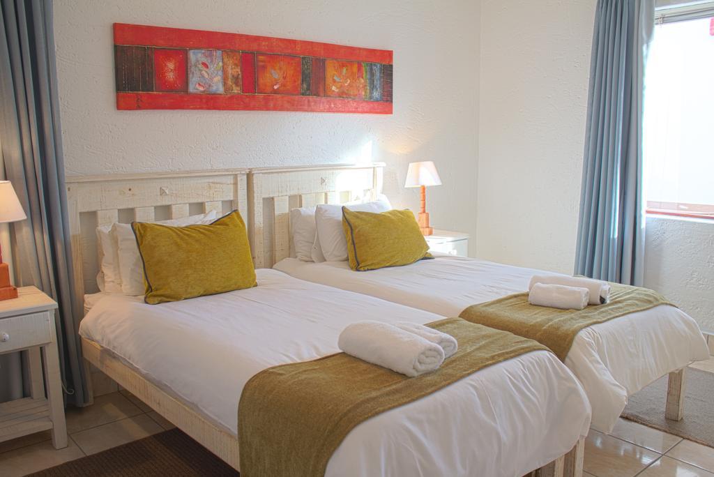 Oceans Hotel & Self Catering Mossel Bay Exteriör bild