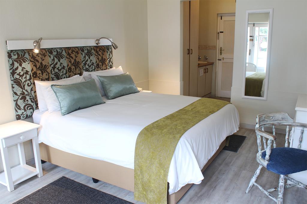 Oceans Hotel & Self Catering Mossel Bay Exteriör bild